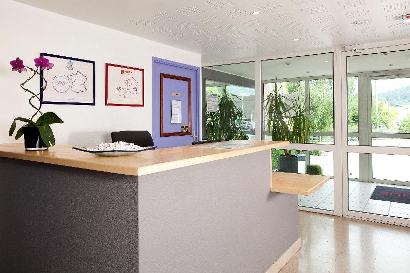 Sejours & Affaires Annecy Le Pont Neuf Aparthotel Cran-Gevrier Bagian luar foto