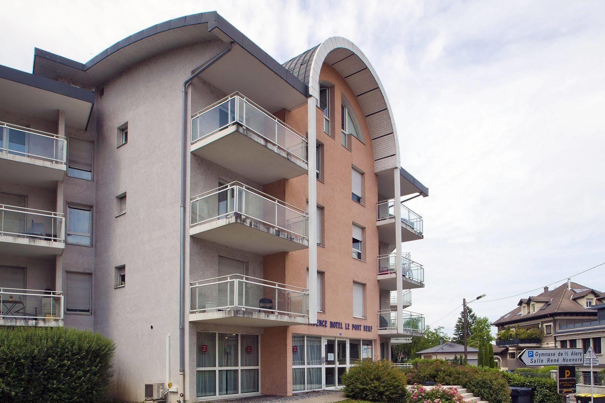 Sejours & Affaires Annecy Le Pont Neuf Aparthotel Cran-Gevrier Bagian luar foto