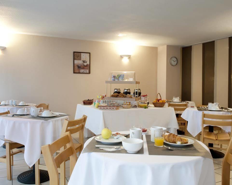 Sejours & Affaires Annecy Le Pont Neuf Aparthotel Cran-Gevrier Bagian luar foto